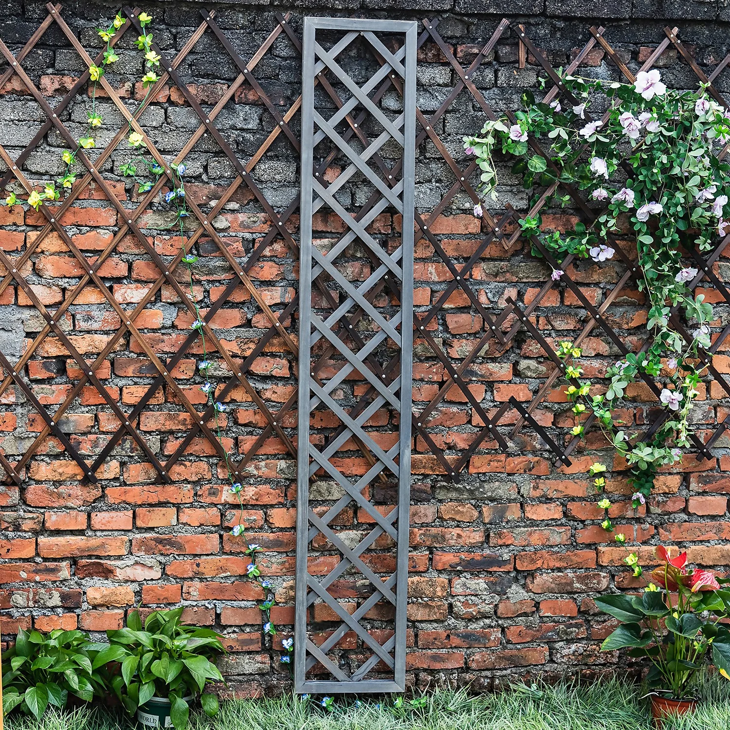 1.8m X 30cm Wooden Trellis Panel - Grey 5 1.8m X 30cm Wooden Trellis Panel - Grey - Image 3