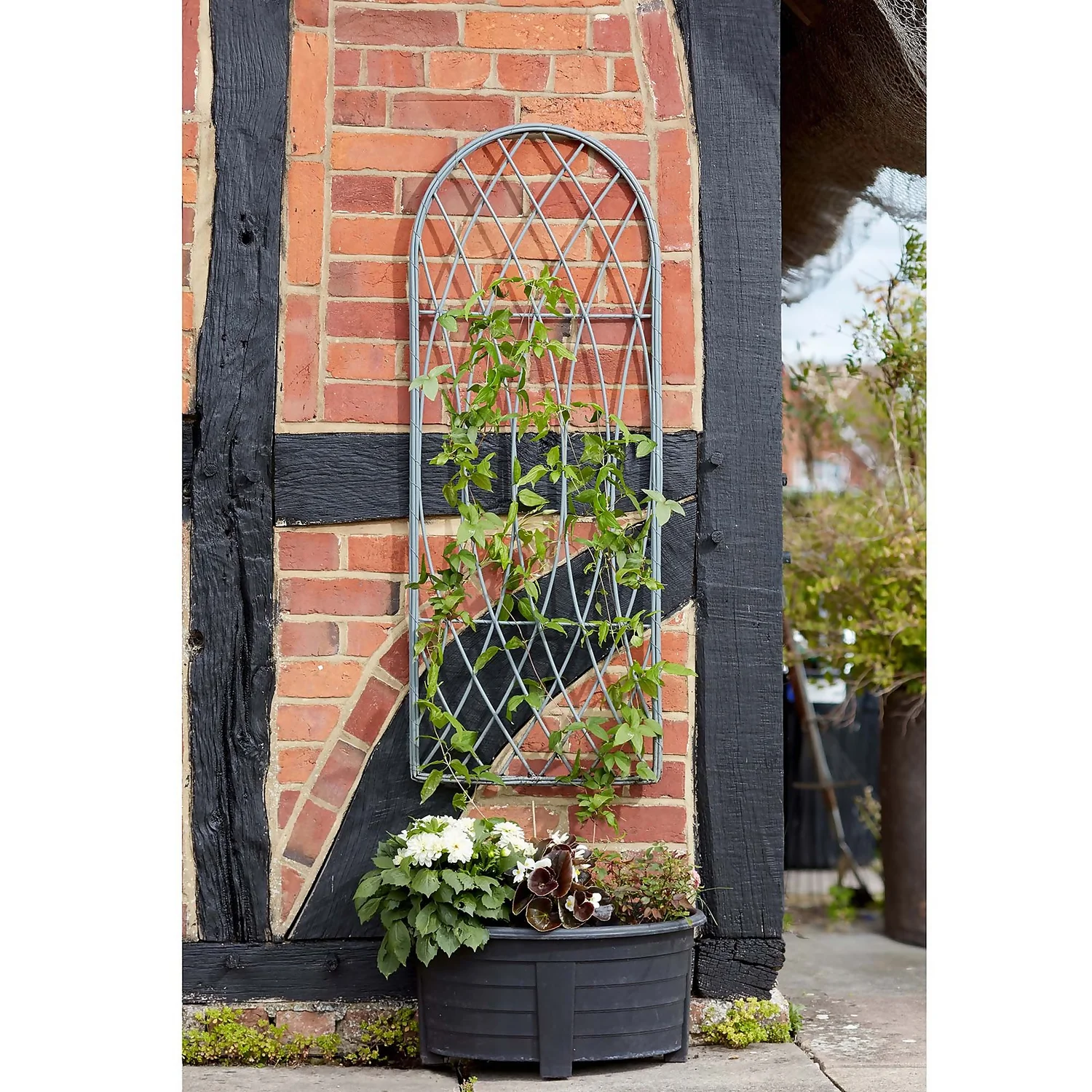 Faux Willow Arched Trellis - 1.8 X 0.6m 4 Faux Willow Arched Trellis - 1.8 X 0.6m - Image 2
